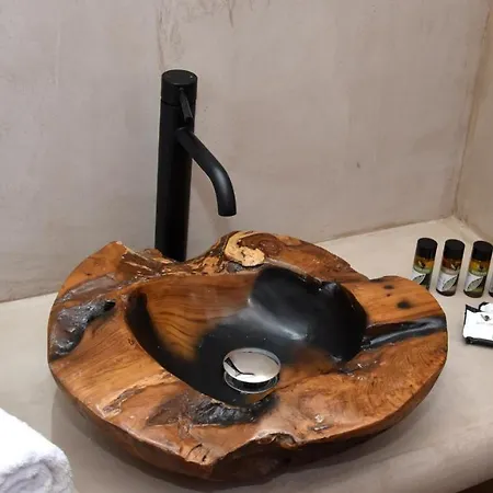 Aegialis Luxury Lägenhetshotell