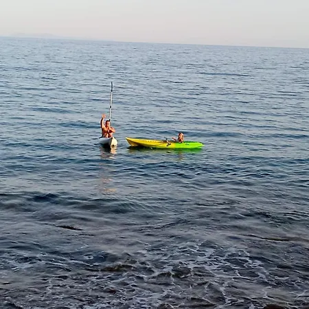 Lägenhetshotell Aegialis Luxury 4*